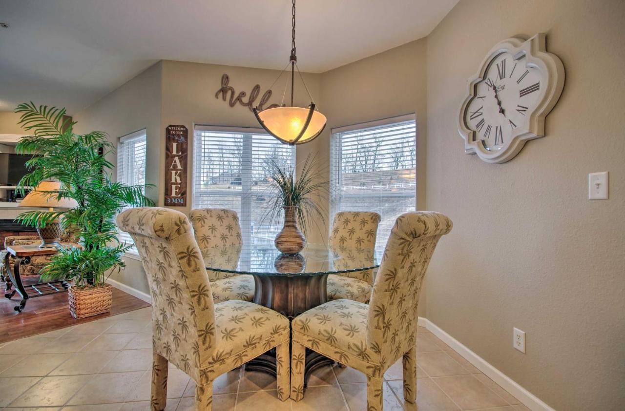 Apartment Breezy Ozark Escape Dock, Slip And Pool! Lake Ozark