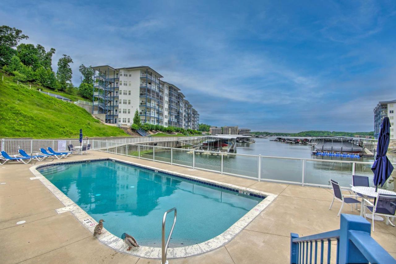 Apartment Breezy Ozark Escape Dock, Slip And Pool! Lake Ozark